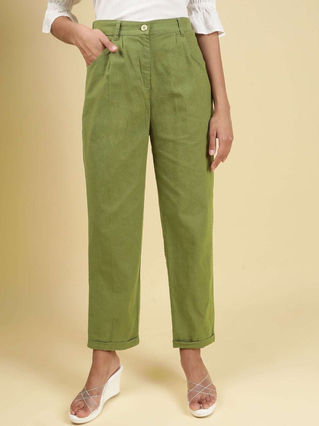 Shop Women Linen Pleated Pant Online.