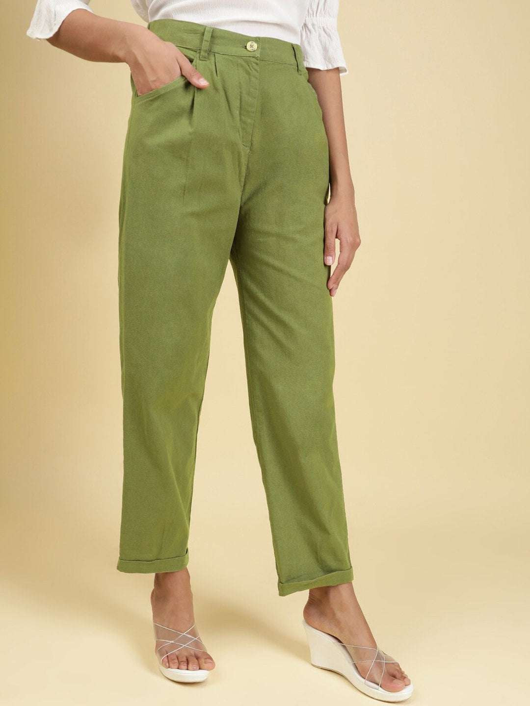 Shop Women Linen Pleated Pant Online.