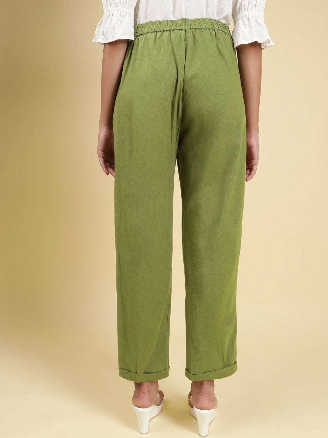 Shop Women Linen Pleated Pant Online.