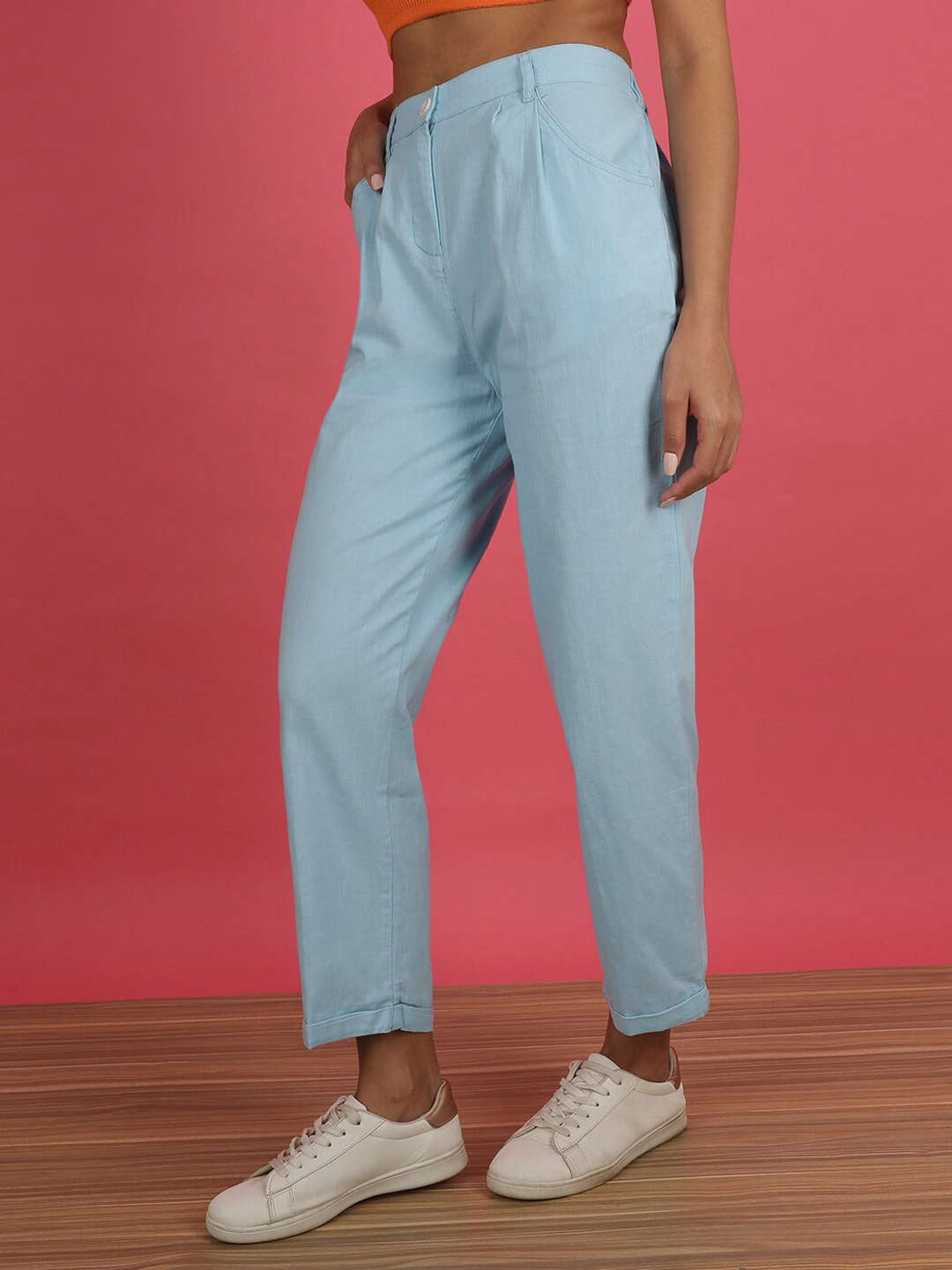 Shop Women Linen Pleated Pant Online.