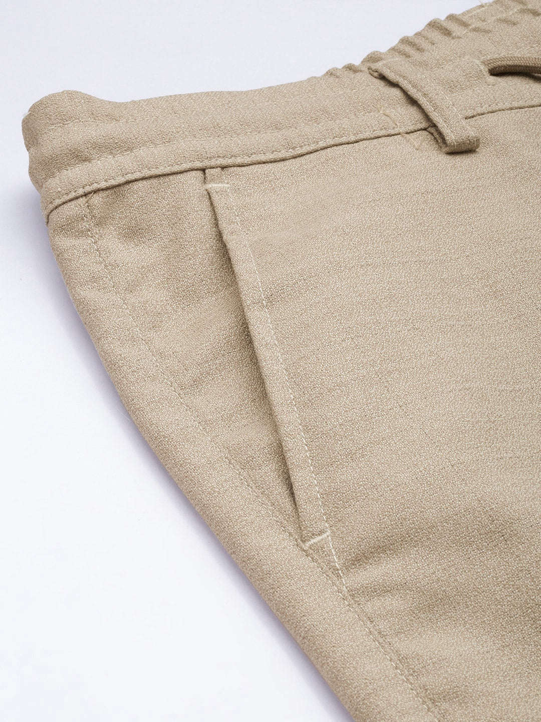 Shop Men Woven Jogger Pant Online.