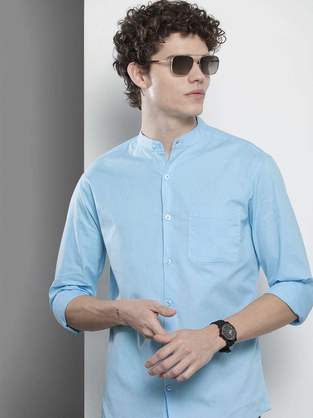 Shop Men's Solid Regular Fit Shirt Online.