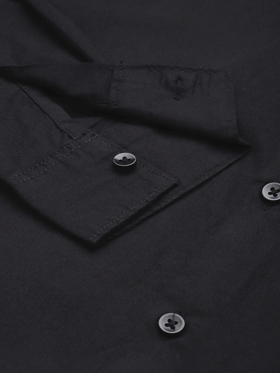 Shop Men's Solid Regular Fit Shirt Online.