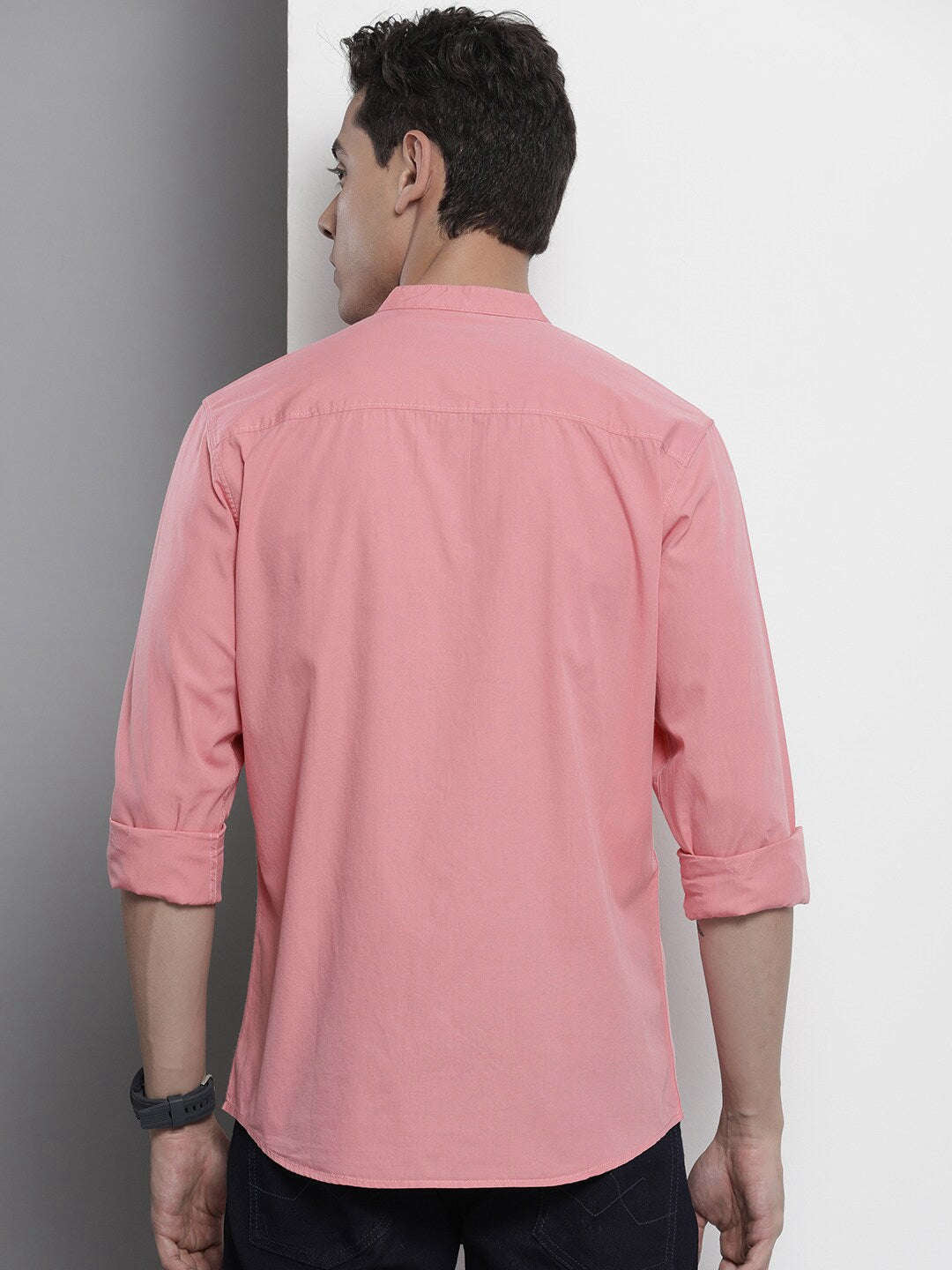 Shop Men's Solid Regular Fit Shirt Online.