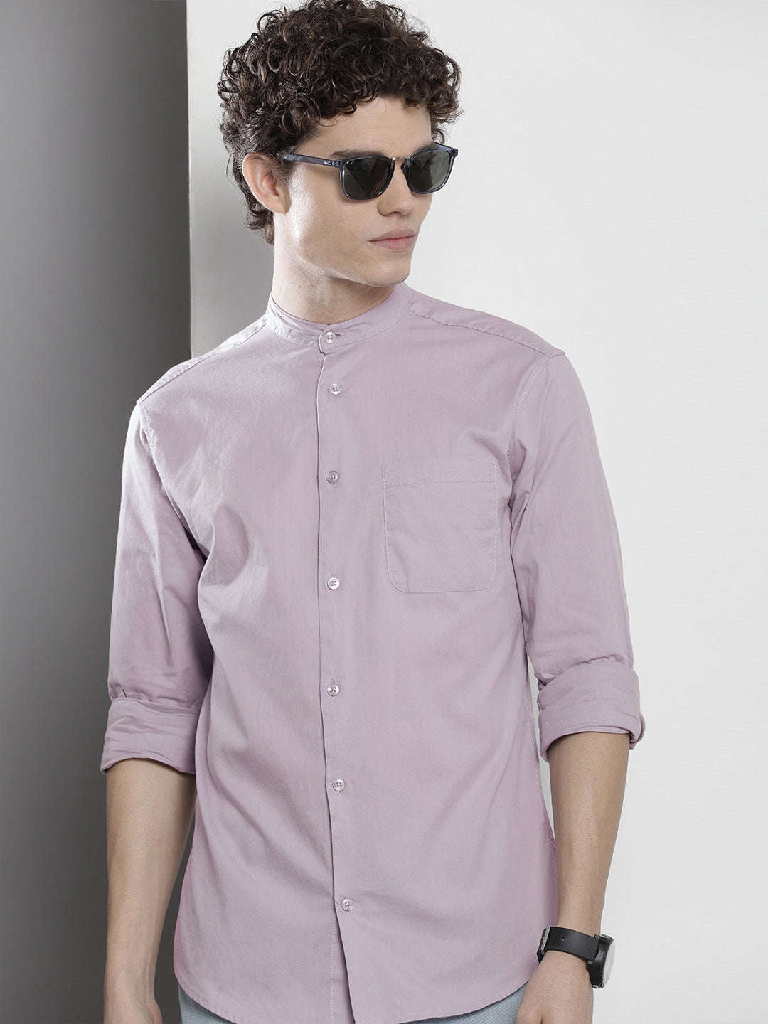 Shop Men's Solid Regular Fit Shirt Online.