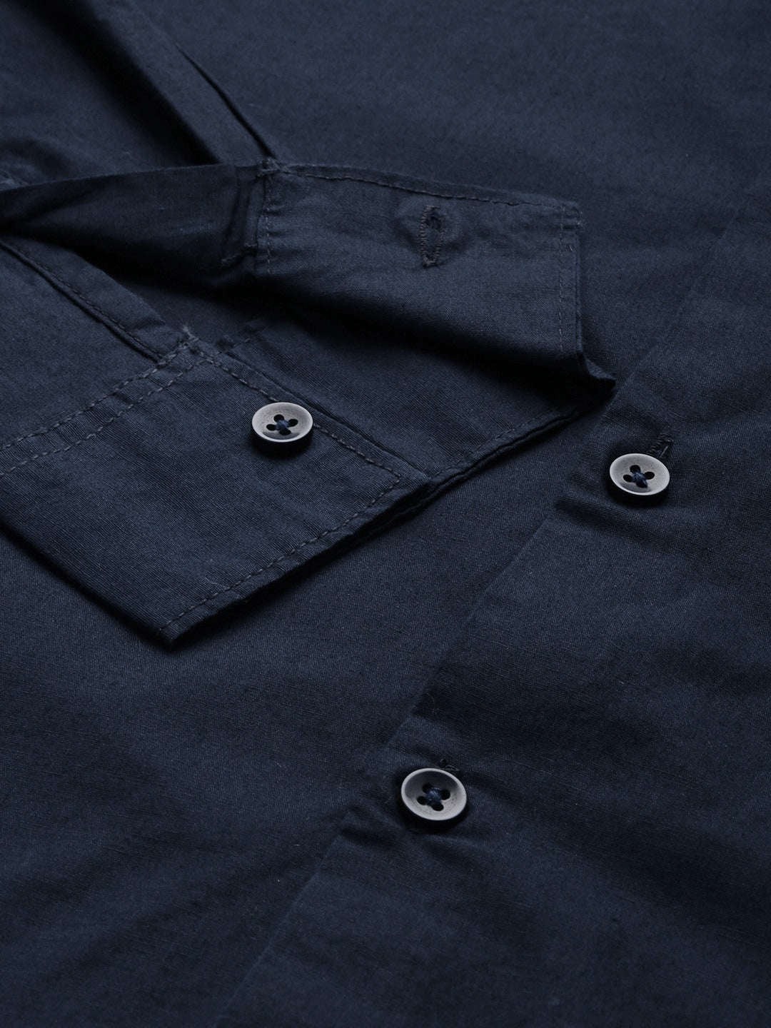 Shop Men's Solid Regular Fit Shirt Online.