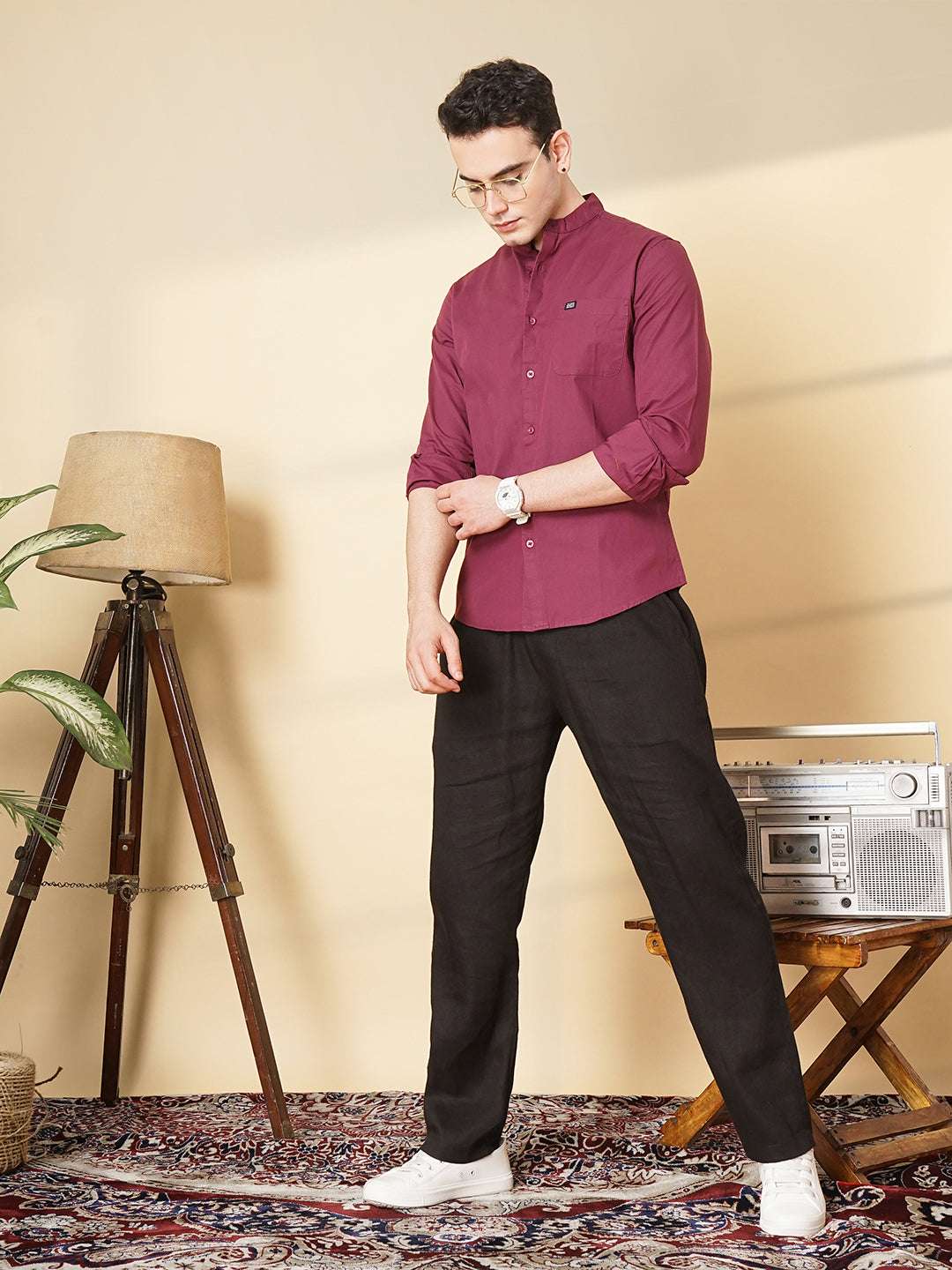 Shop Men's Solid Regular Fit Shirt Online.