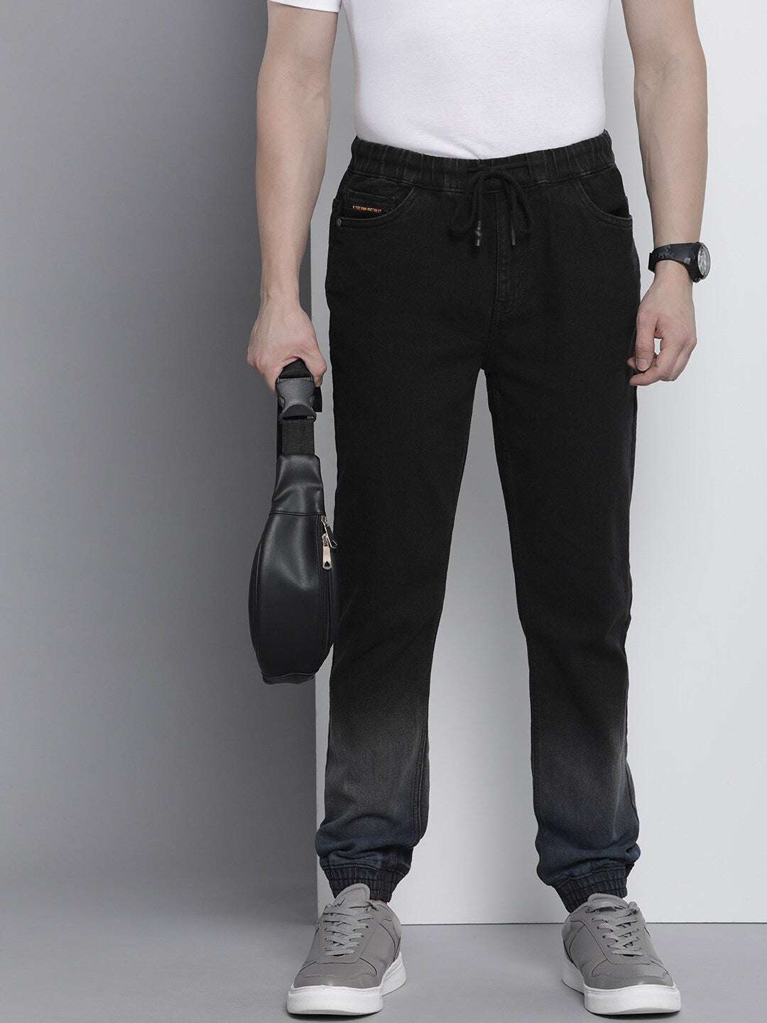 Shop Men Jogger Jeans Online.