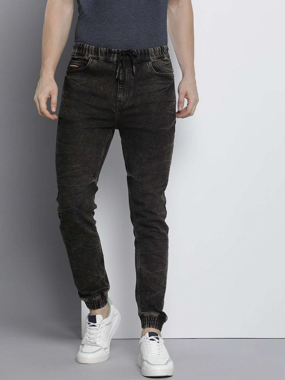 Shop Men Slim Fit Jeans Online.