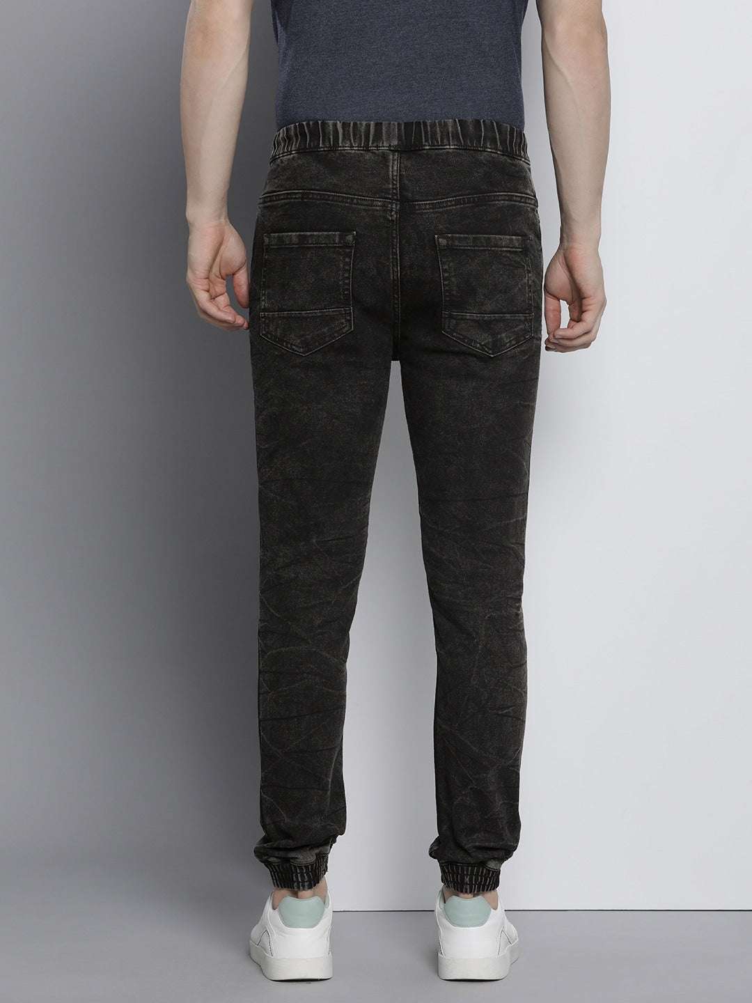 Shop Men Slim Fit Jeans Online.