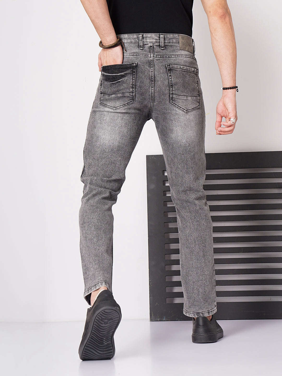 Shop Men Slim Fit Jeans Online.