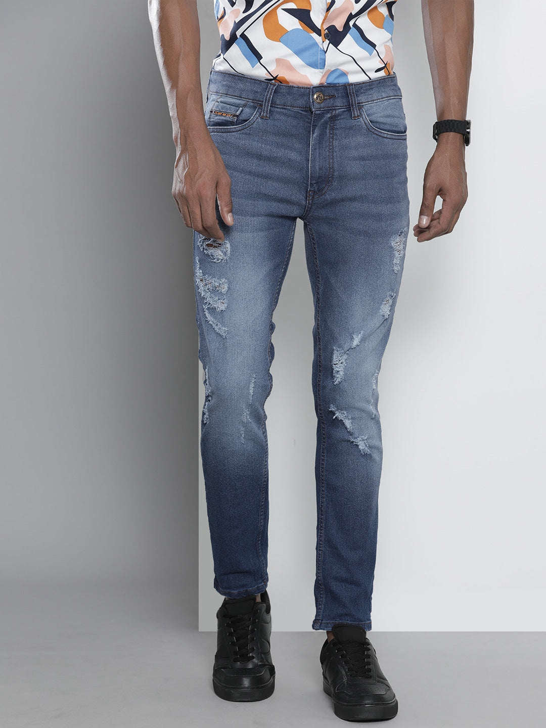 Shop Men Slim Fit Jeans Online.