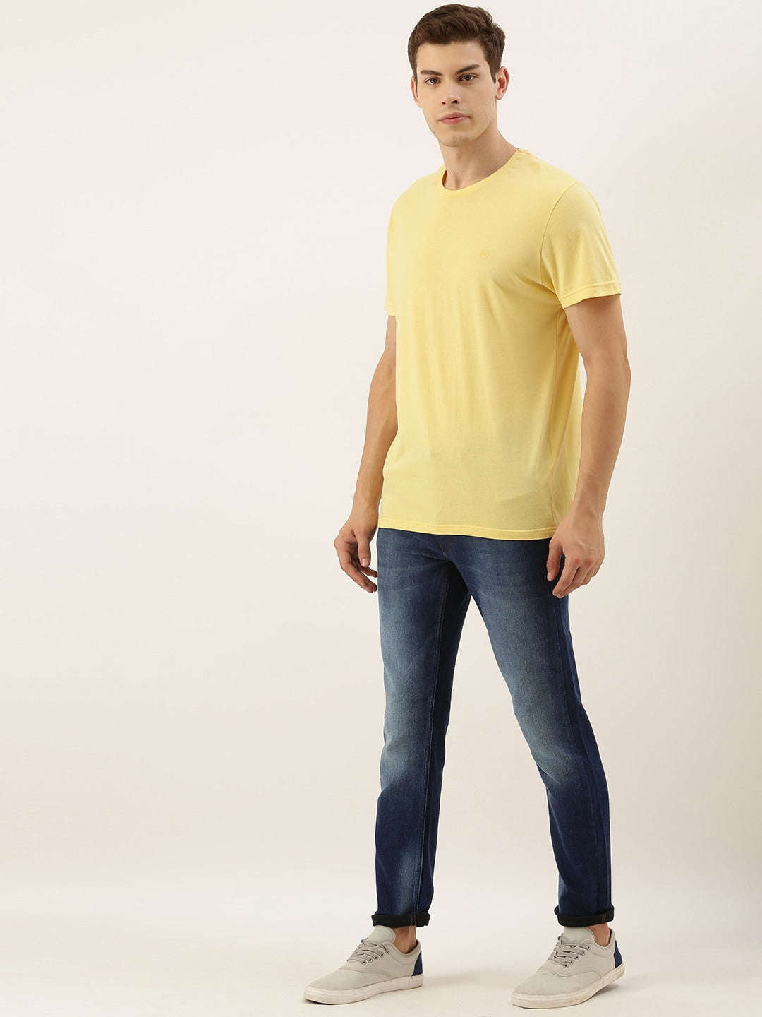 Shop Men Slim Fit Jeans Online.