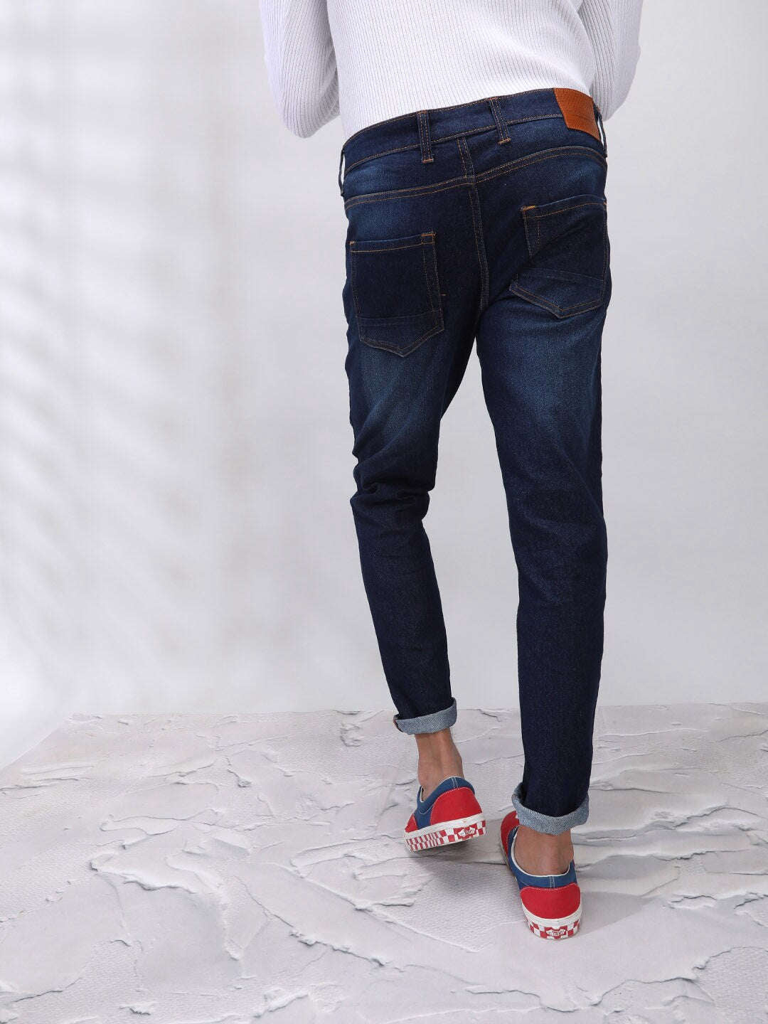 Shop Men Slim Fit Jeans Online.