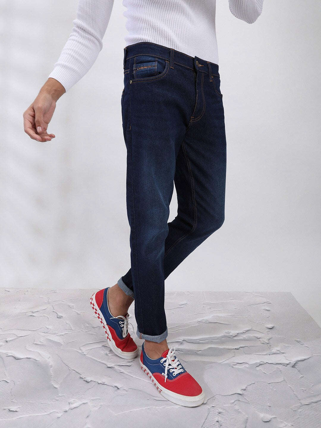 Shop Men Slim Fit Jeans Online.