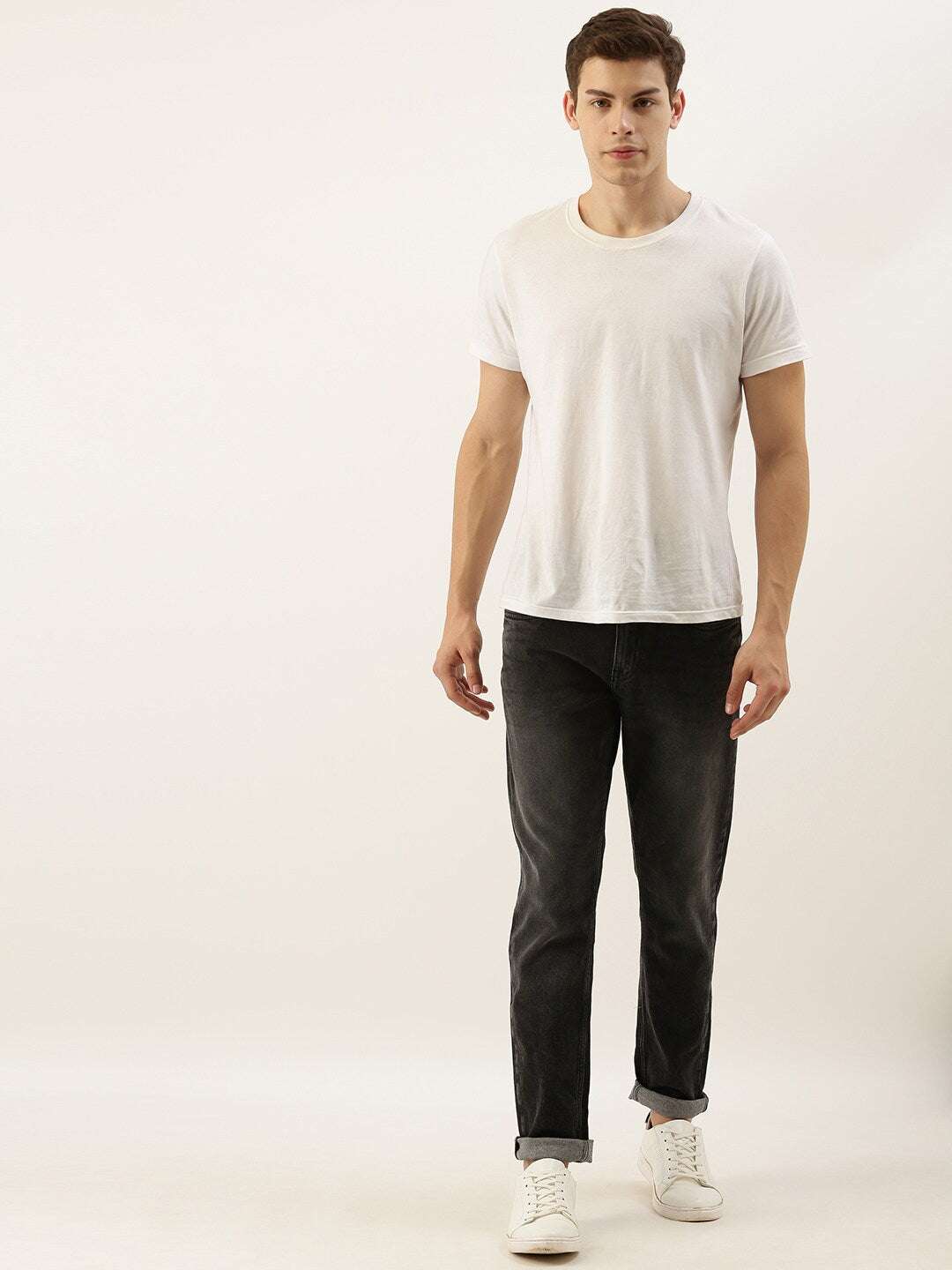 Shop Men Slim Fit Jeans Online.