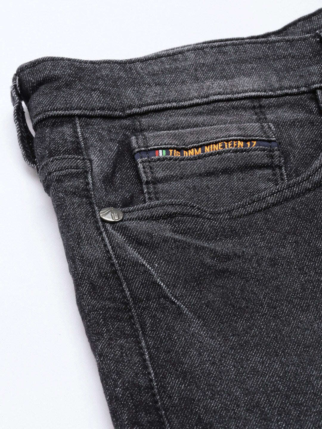 Shop Men Slim Fit Jeans Online.