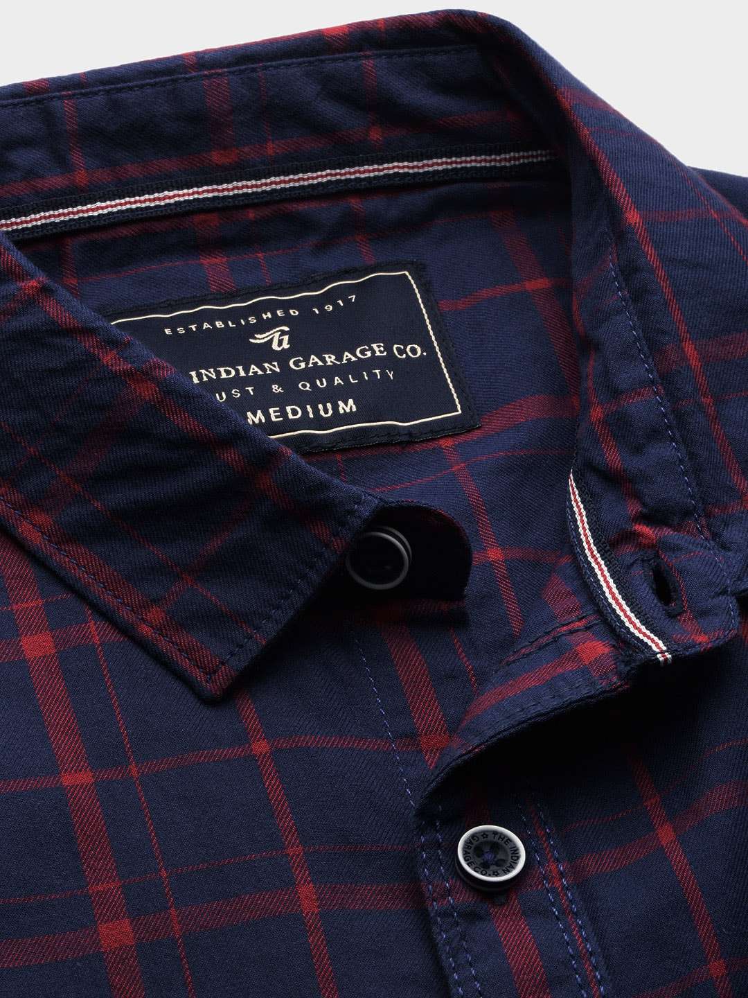 Shop Men's Checked Slim Fit Shirt Online.