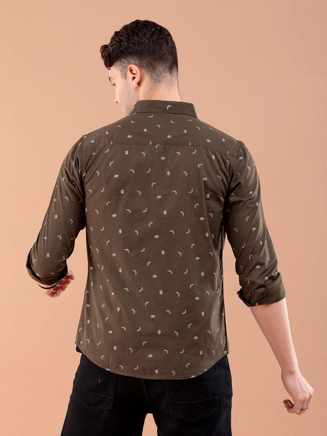 Shop Men's Printed Slim Fit Shirt Online.