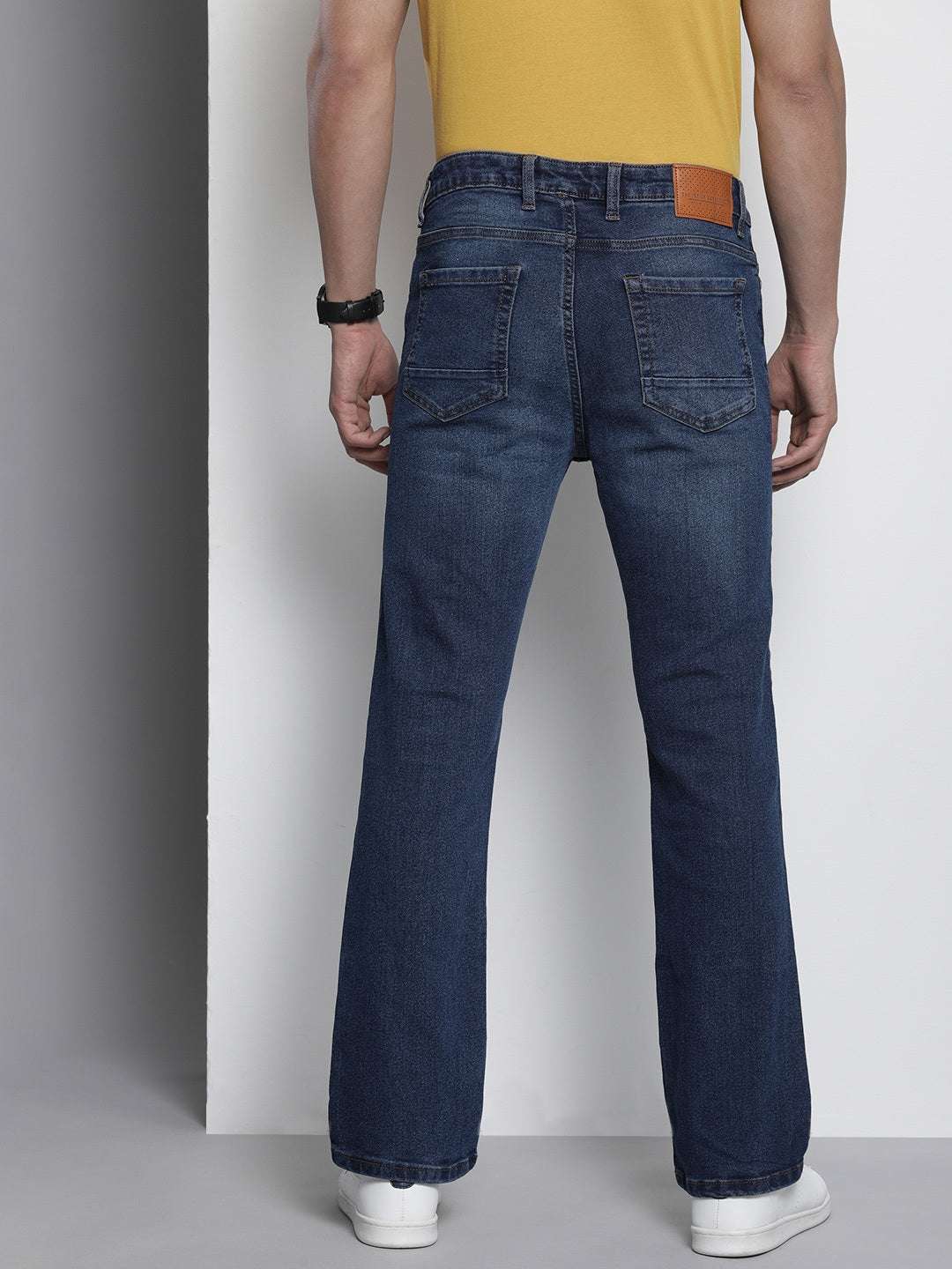 Shop Men G-Noah Distress Boot Cut Fit Jeans Online.