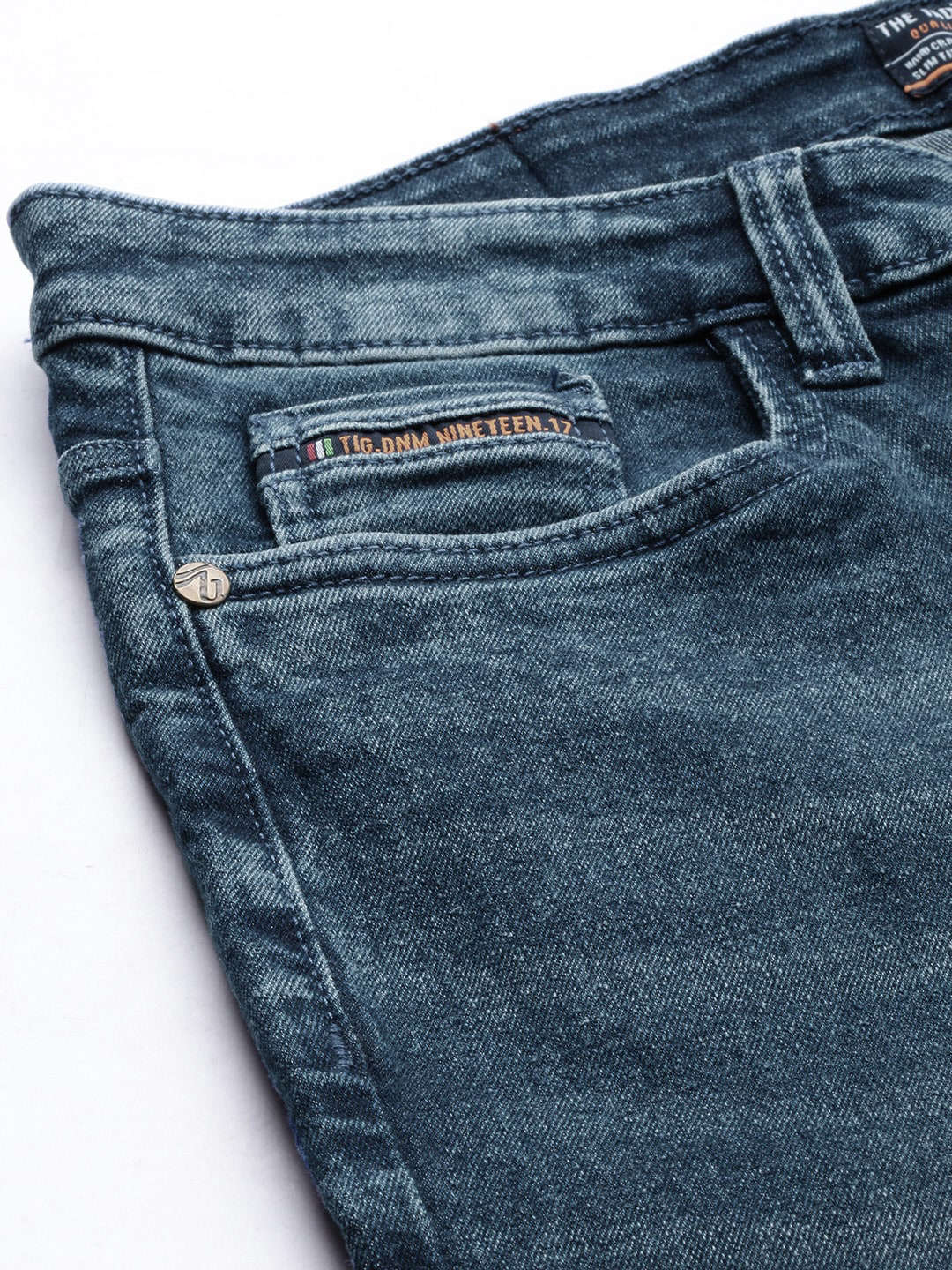 Shop Men G-Noah Distress Boot Cut Fit Jeans Online.