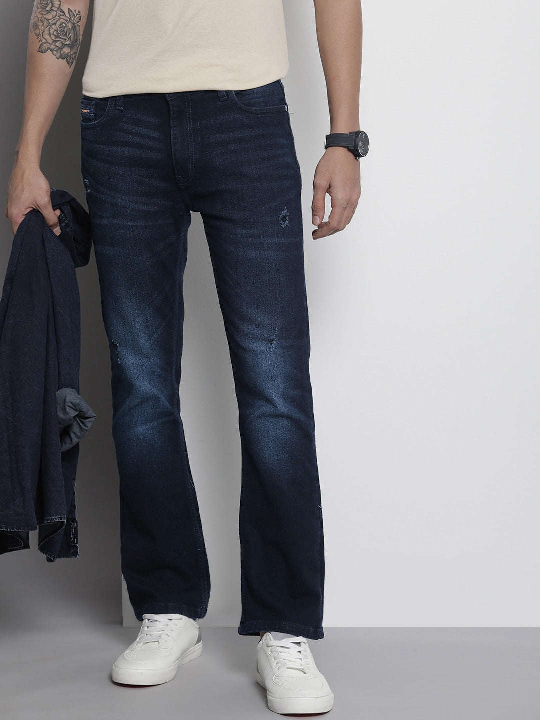 Shop Men G-Noah Distress Boot Cut Fit Jeans Online.