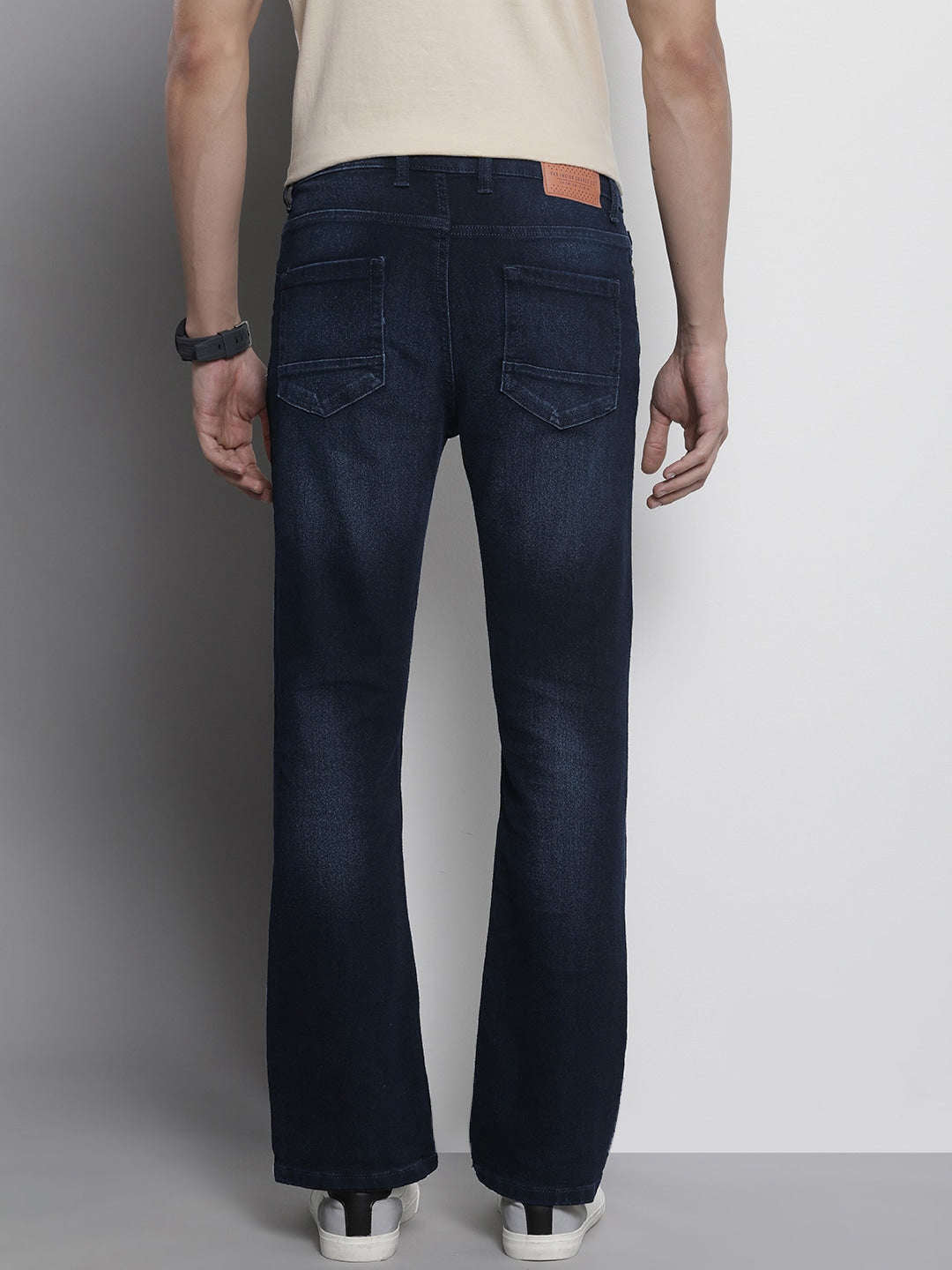 Shop Men G-Noah Distress Boot Cut Fit Jeans Online.