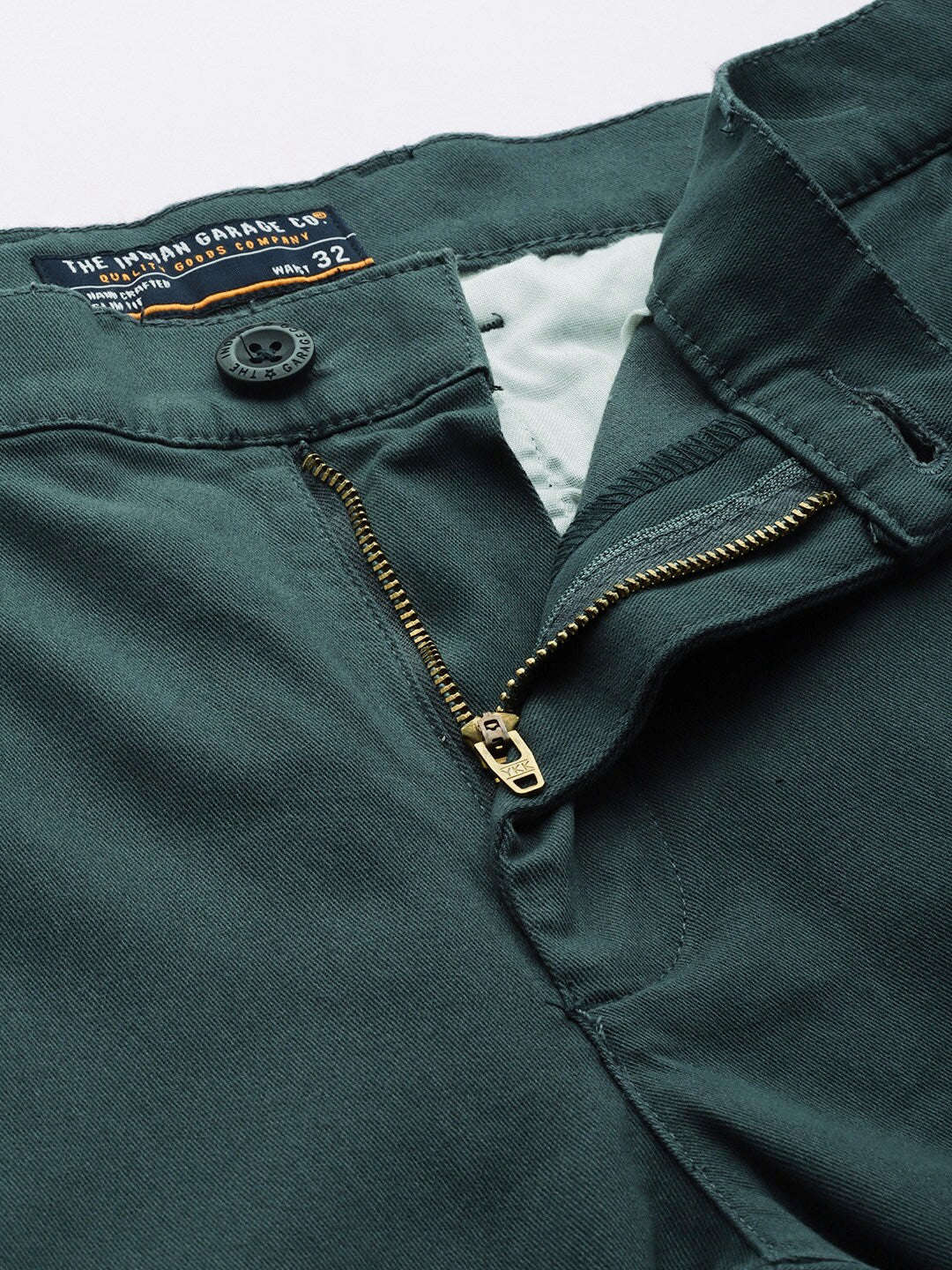 Shop Men Solid Chino Pants Online.