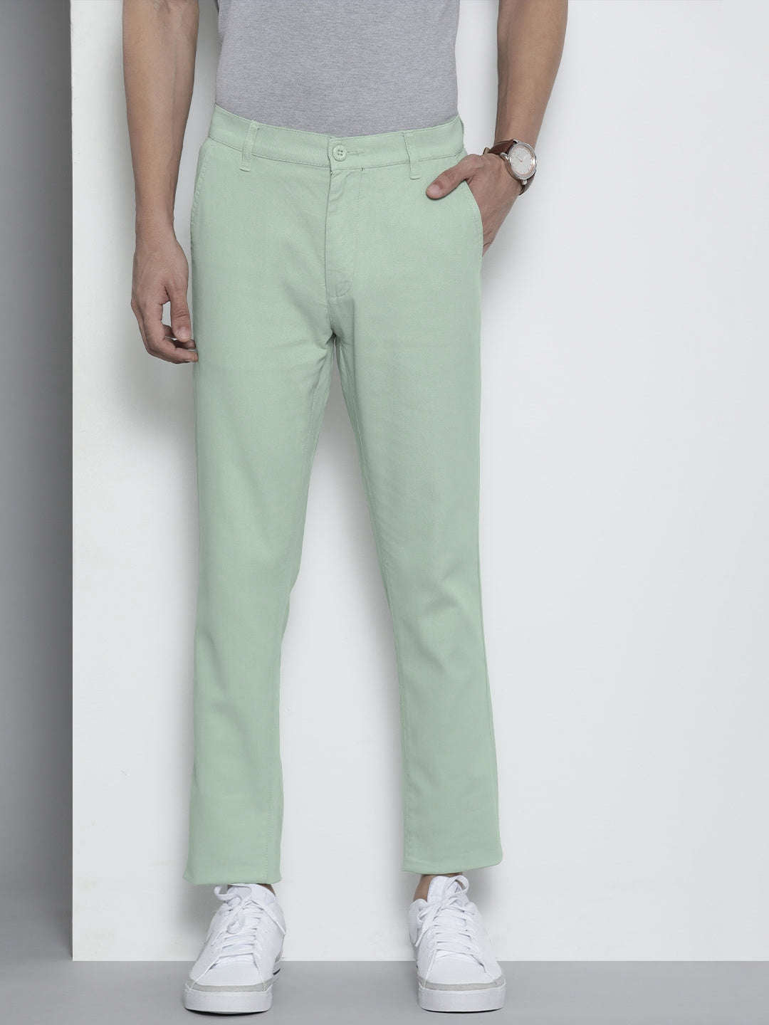 Shop Men Solid Chino Pants Online.