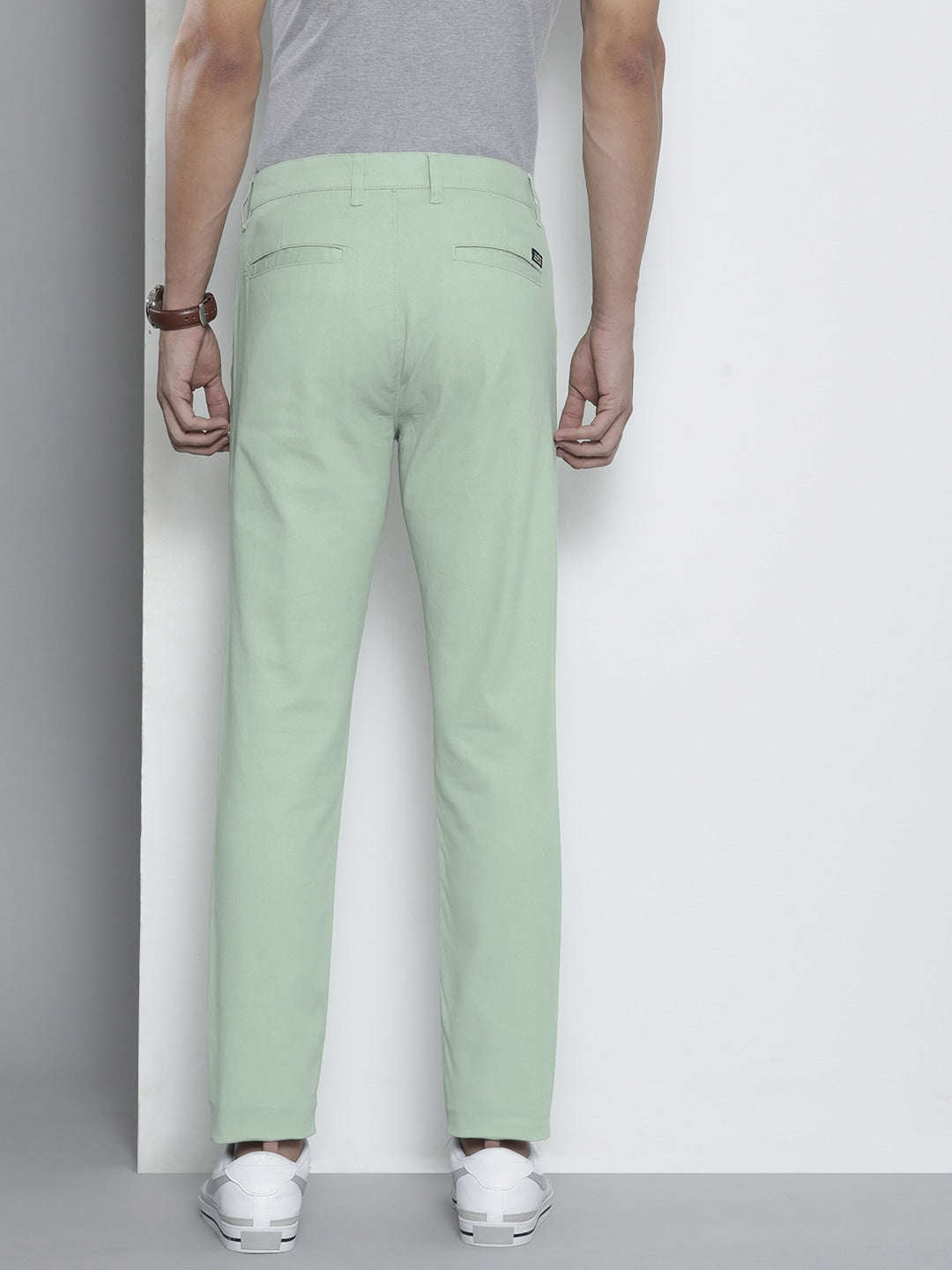 Shop Men Solid Chino Pants Online.