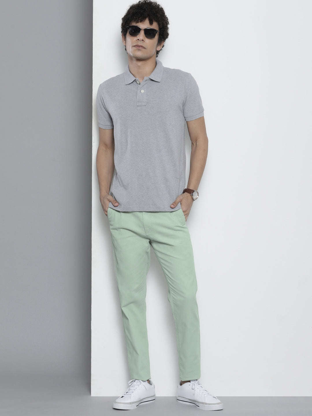 Shop Men Solid Chino Pants Online.