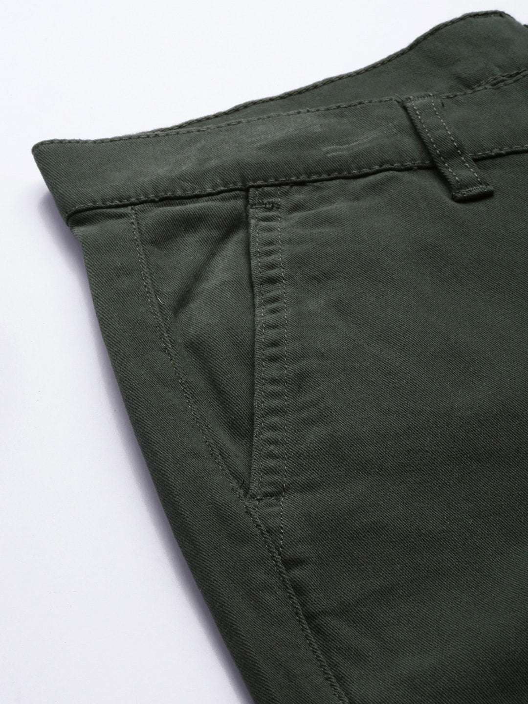 Shop Men Solid Chino Pants Online.