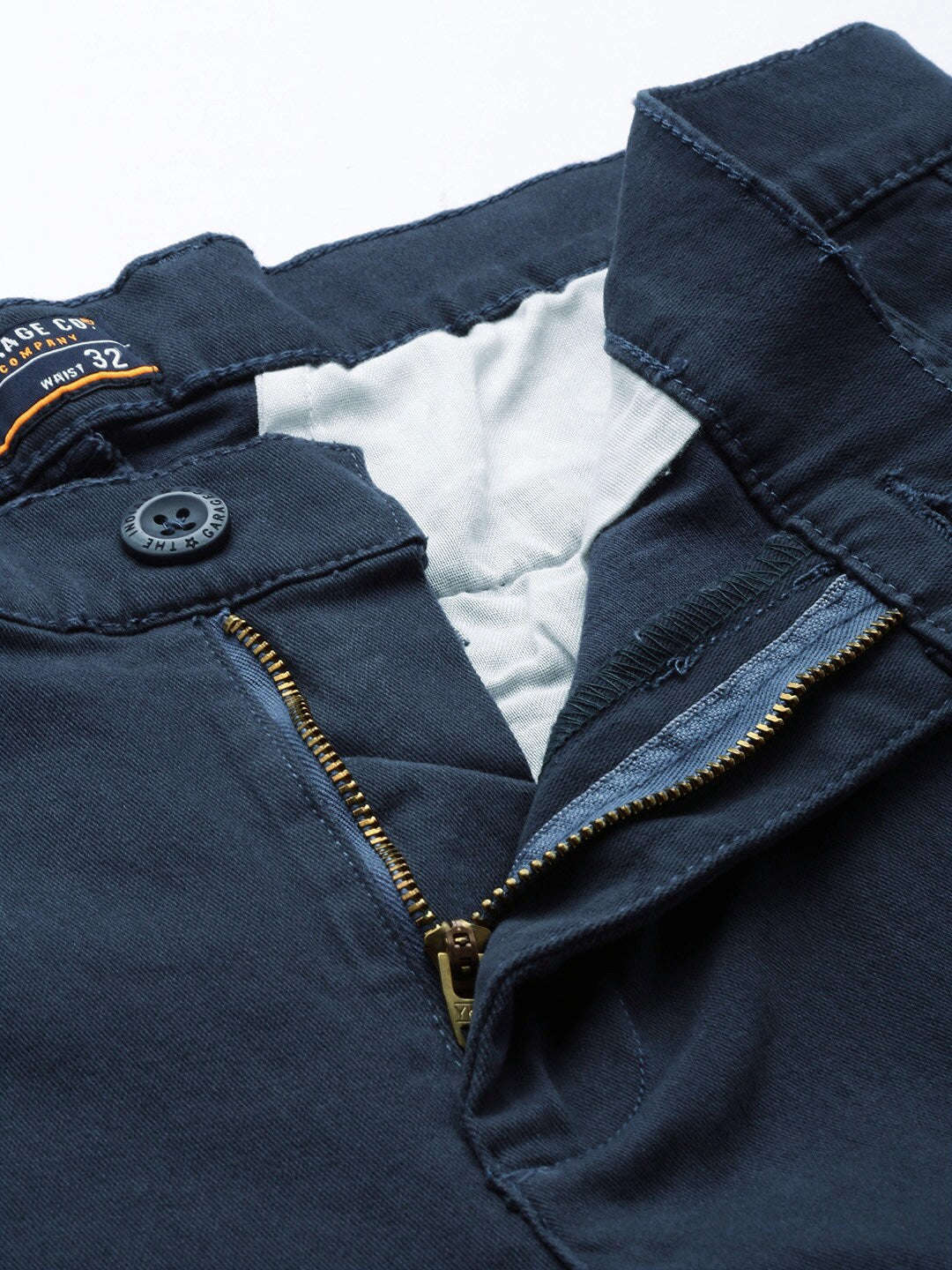 Shop Men Solid Chino Pants Online.