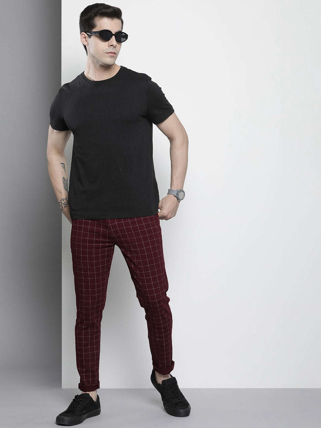 Shop Men Checked Chino Pants Online.