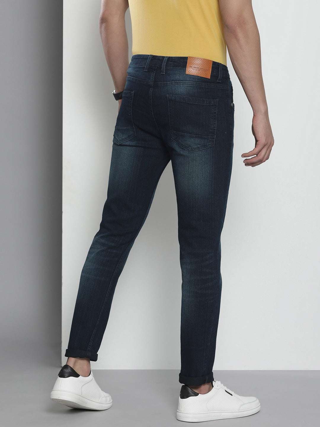 Shop Men Clean Look Skinny Jeans Online.