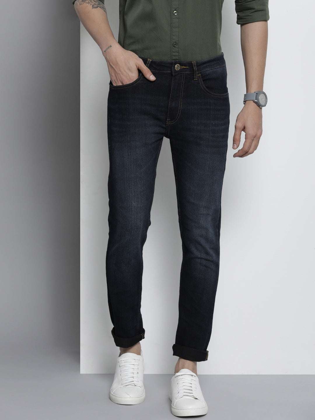 Shop Men Clean Look Skinny Jeans Online.