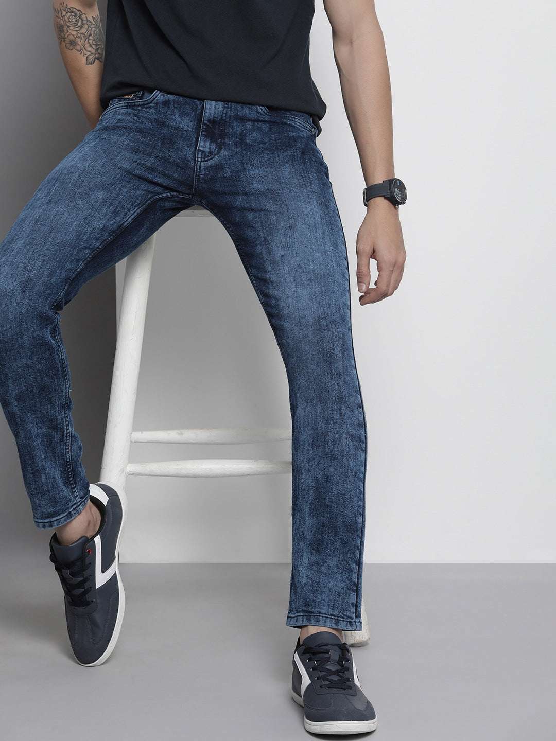 Shop Men Clean Look Skinny Jeans Online.