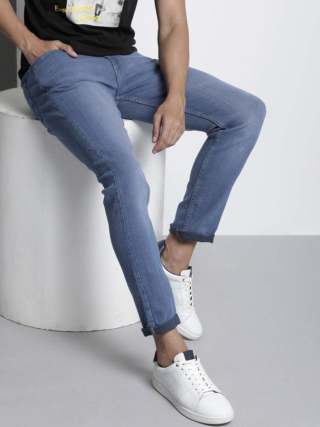 Shop Men Clean Look Skinny Jeans Online.