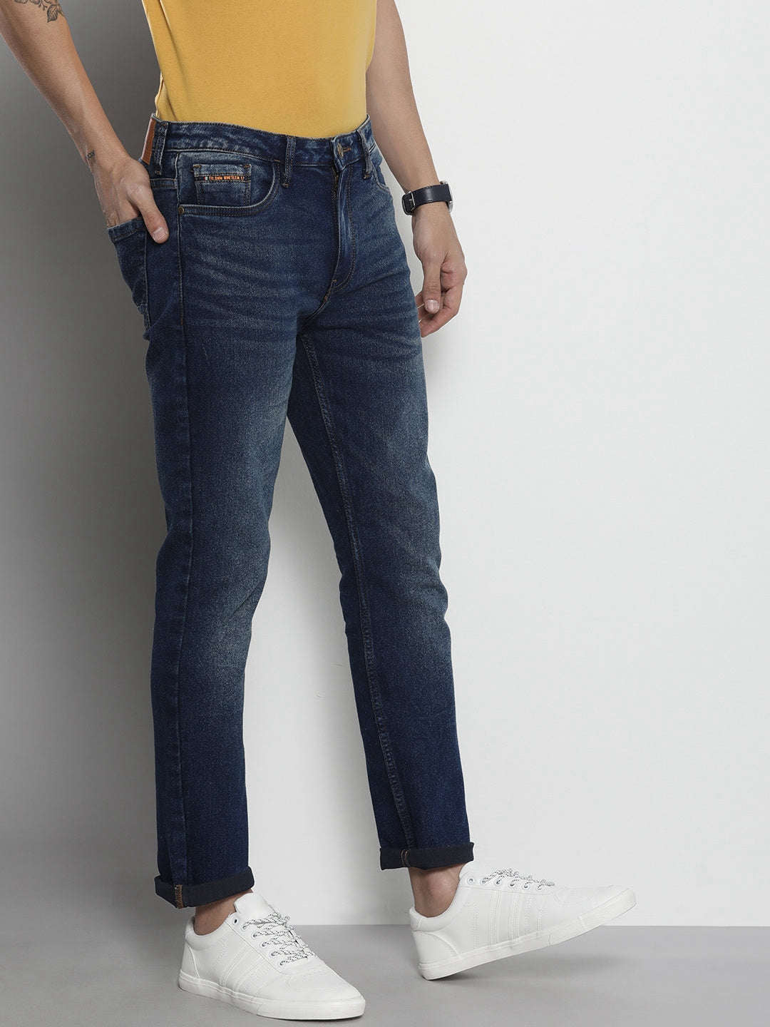 Shop Men Clean Look Skinny Jeans Online.