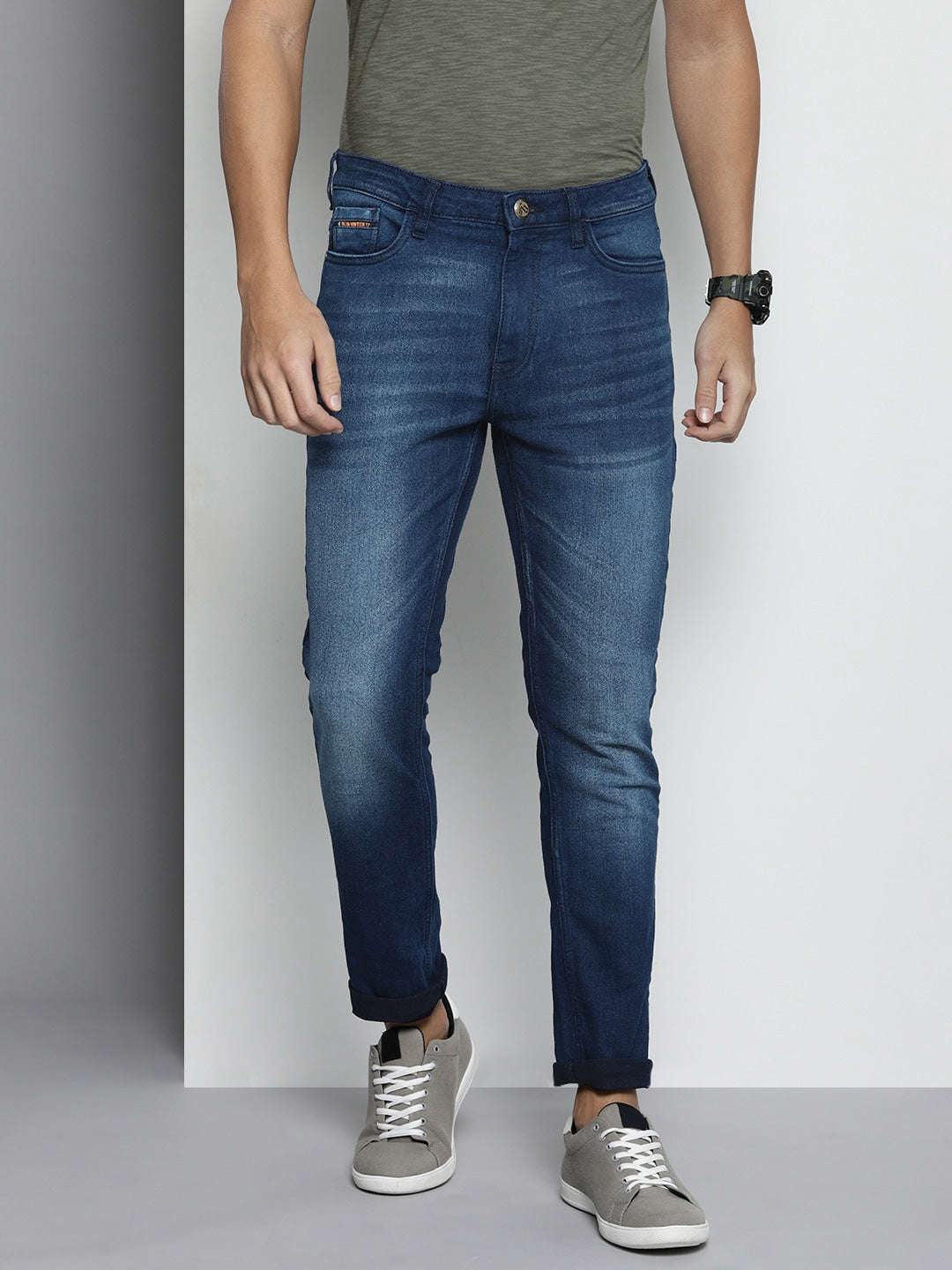 Shop Men Clean Look Skinny Jeans Online.