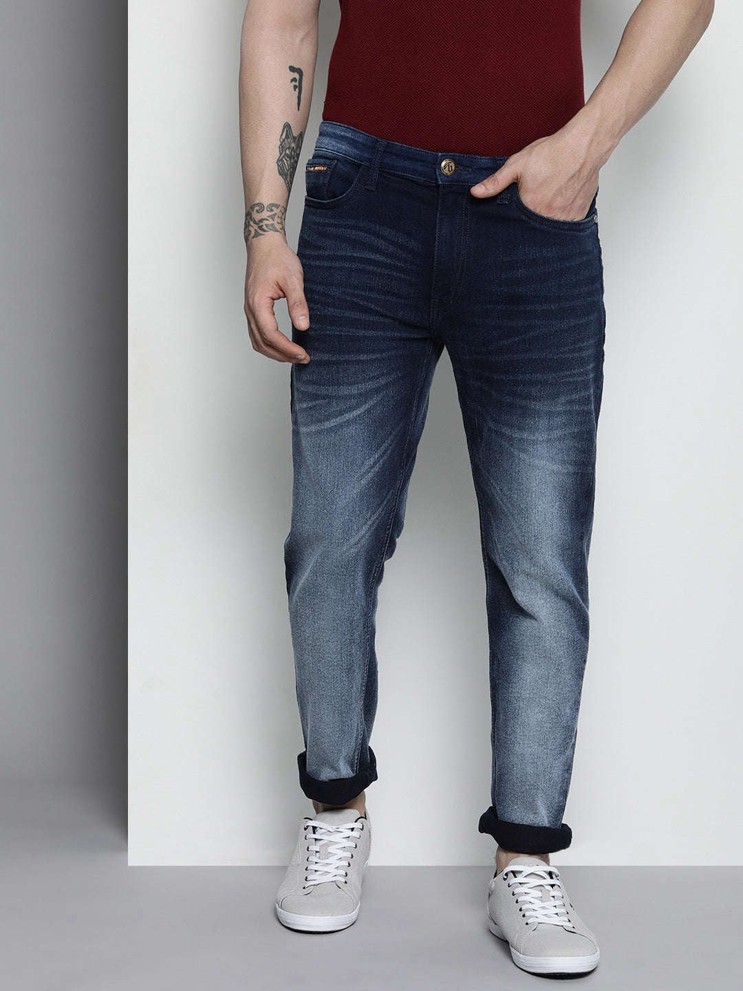 Shop Men Clean Look Skinny Jeans Online.