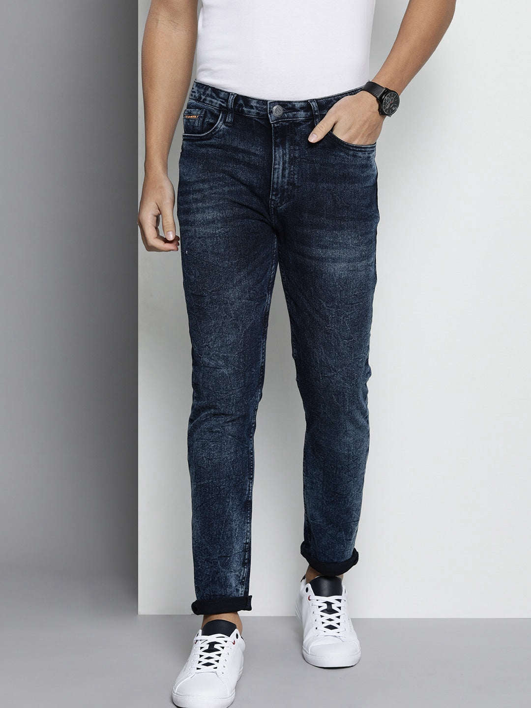 Shop Men Skinny Jeans Online.