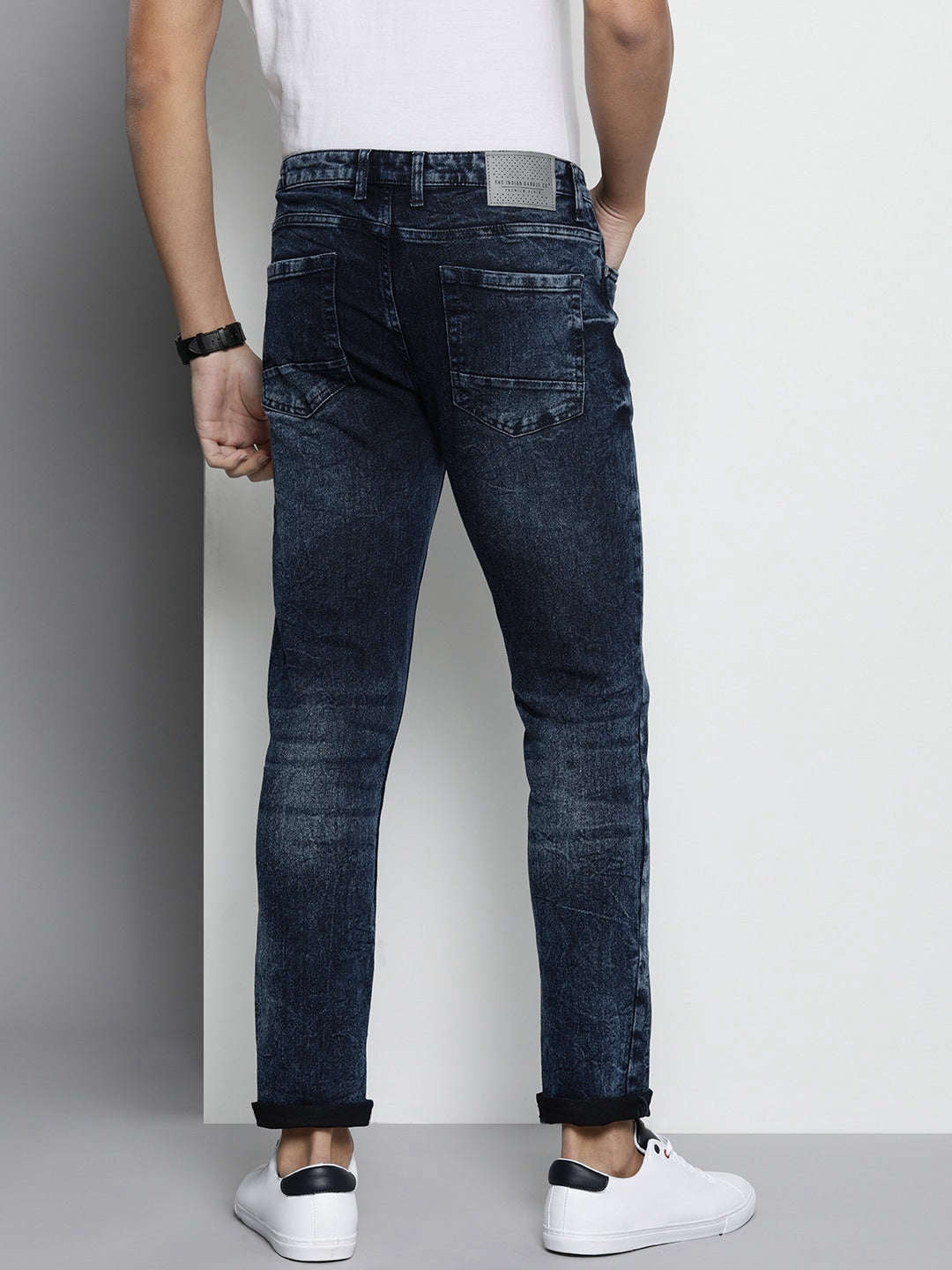 Shop Men Skinny Jeans Online.