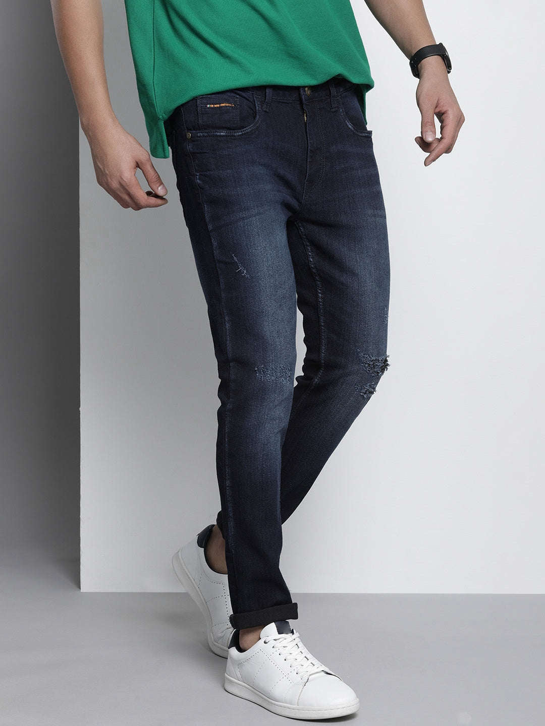 Shop Men Skinny Distressed Jeans Online.