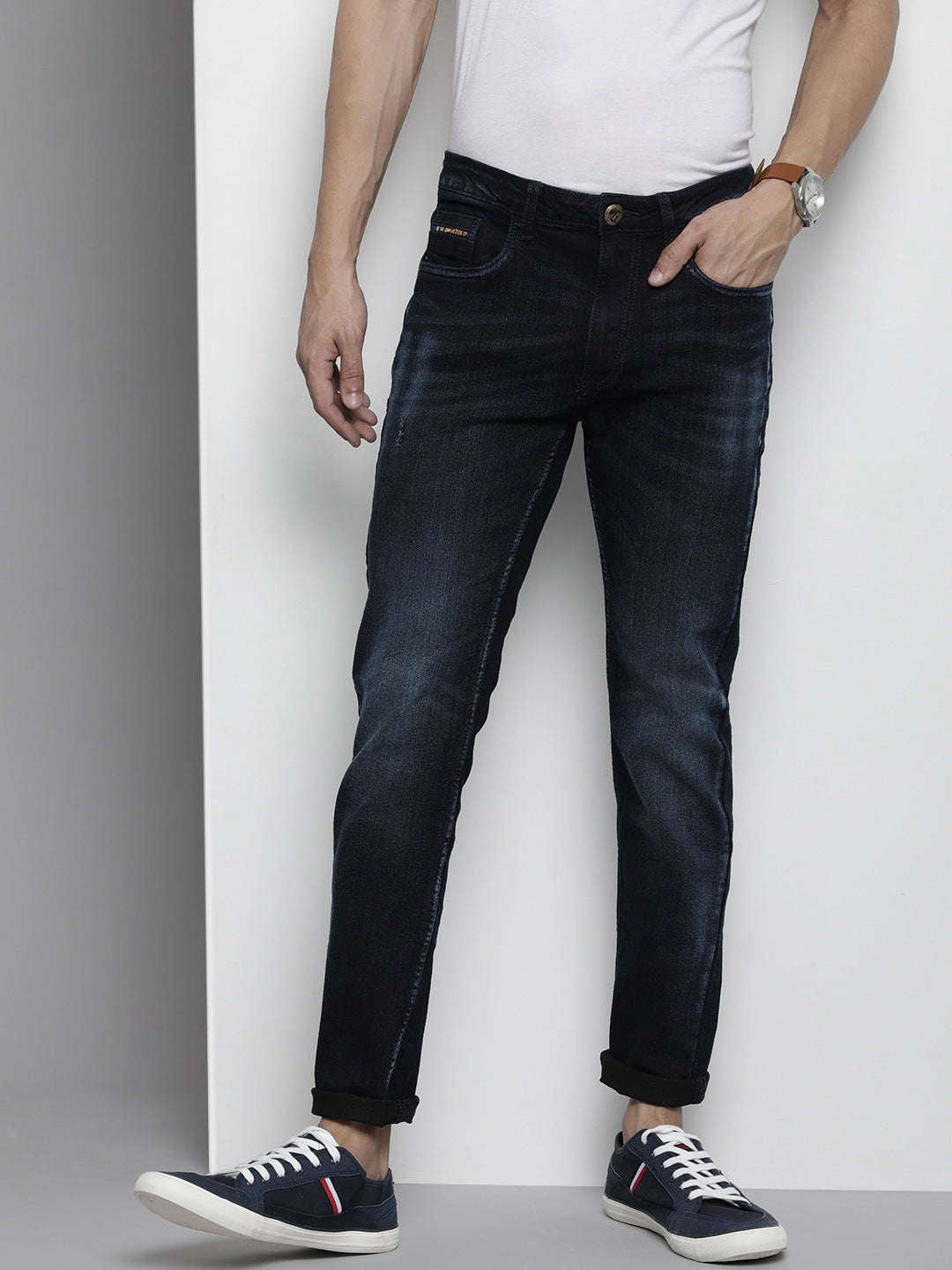 Shop Men Distress Skinny Fit Jeans Online.