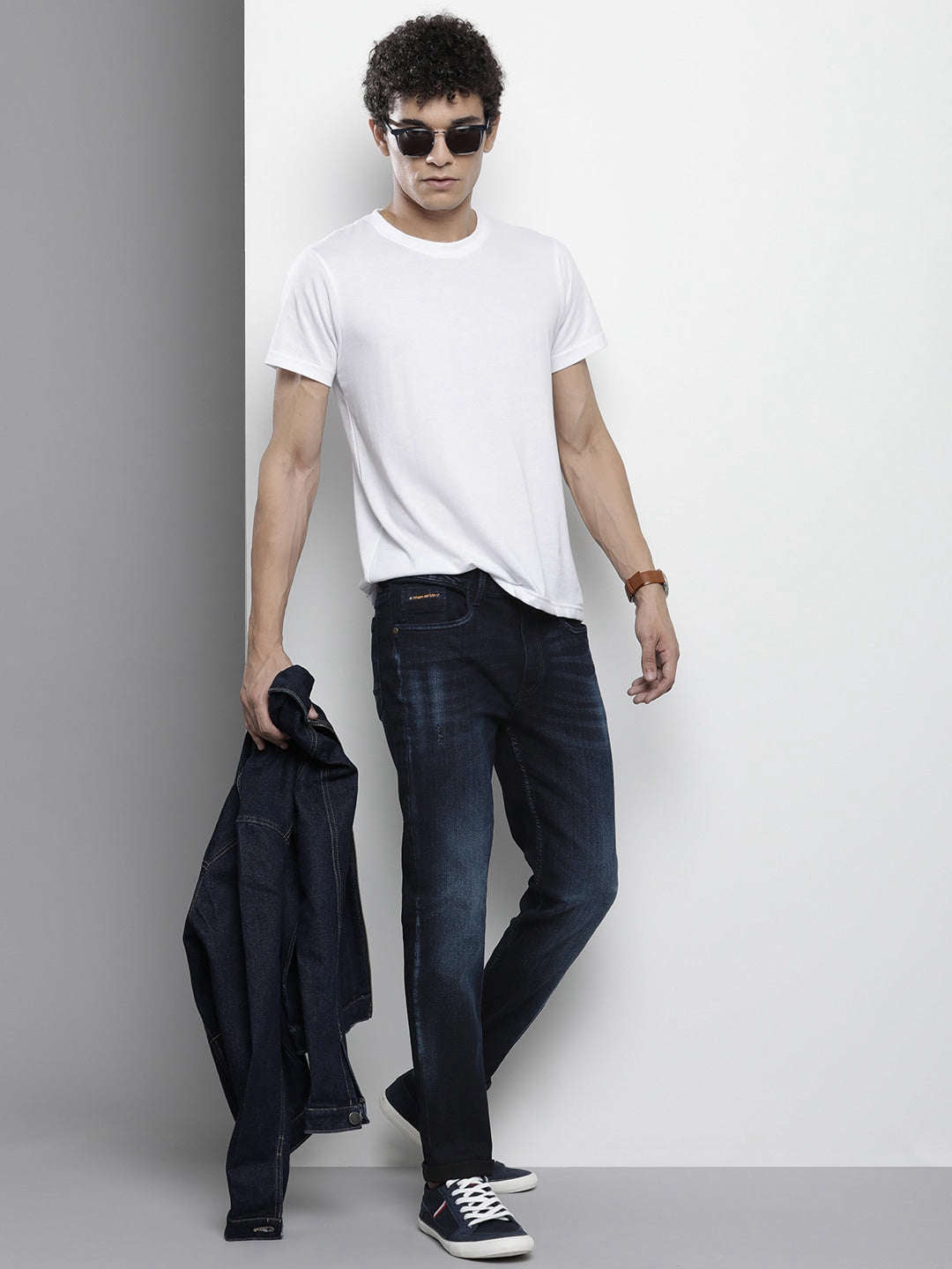 Shop Men Distress Skinny Fit Jeans Online.