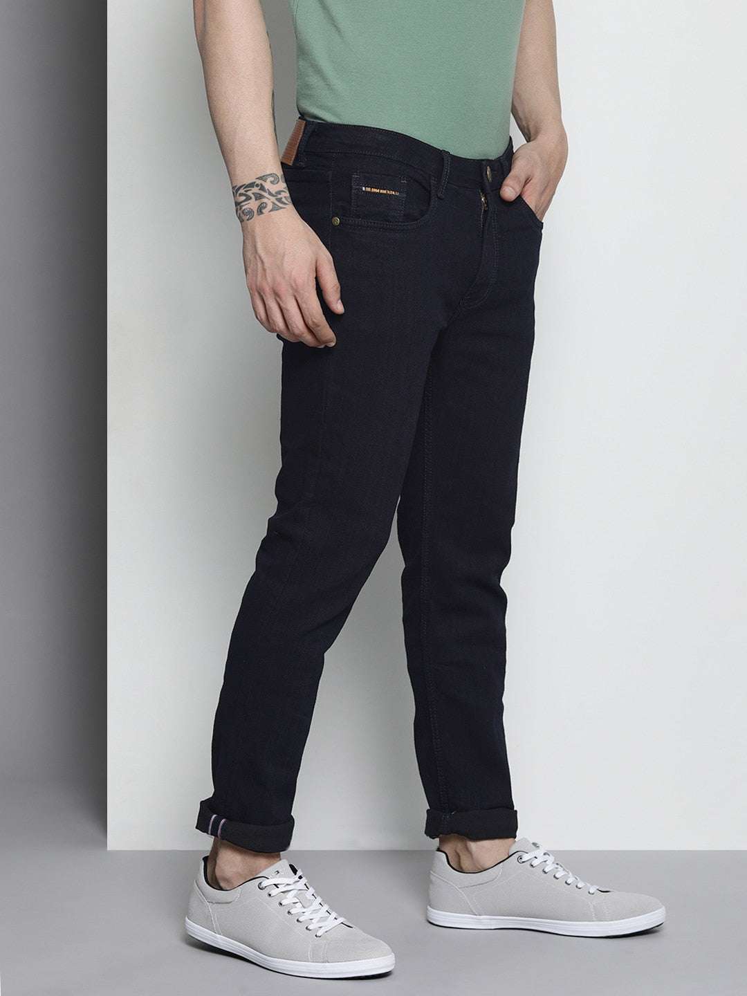 Shop Men Distress Skinny Fit Jeans Online.