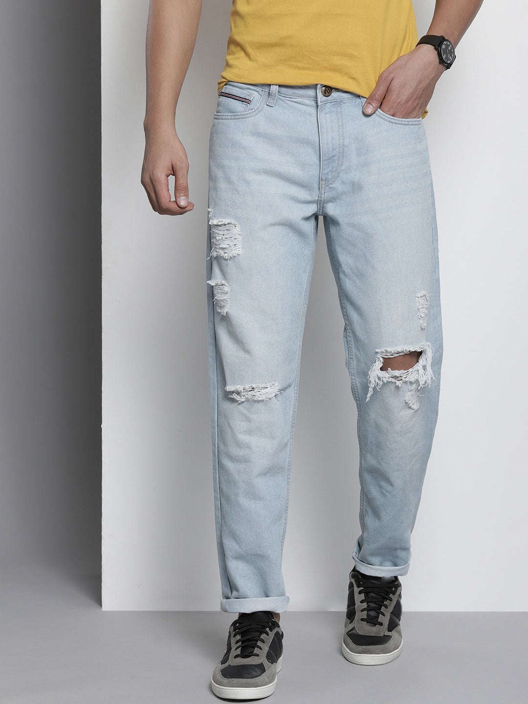 Shop Men Dad Fit Jeans Online.