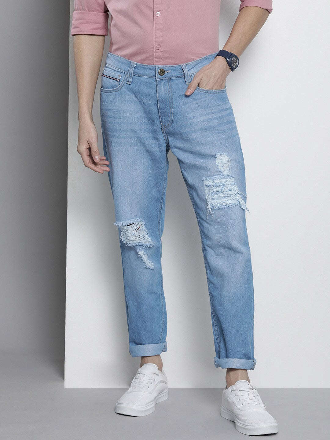 Shop Men Dad Fit Jeans Online.