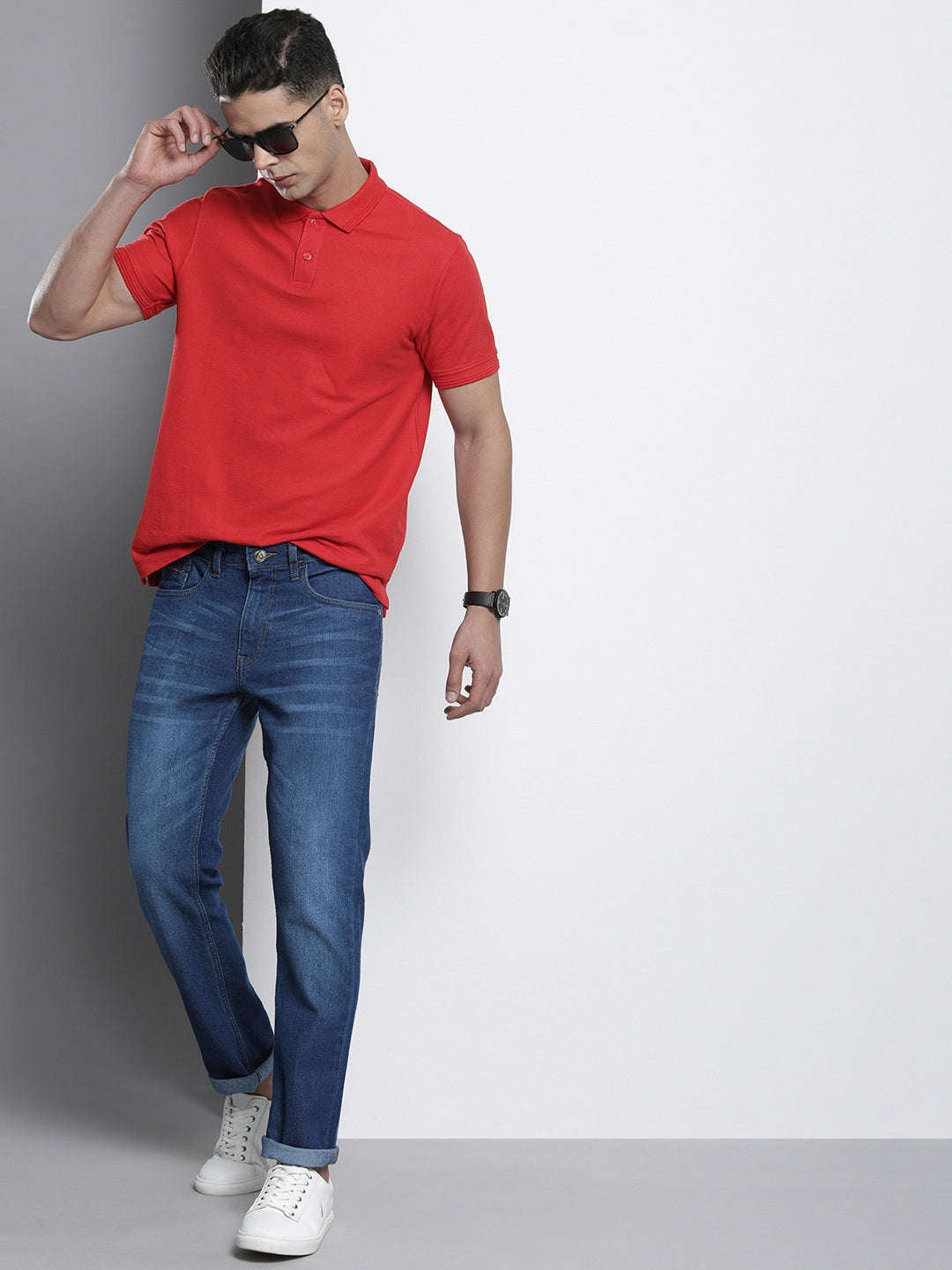 Shop Men Slim Straight Fit Jeans Online.